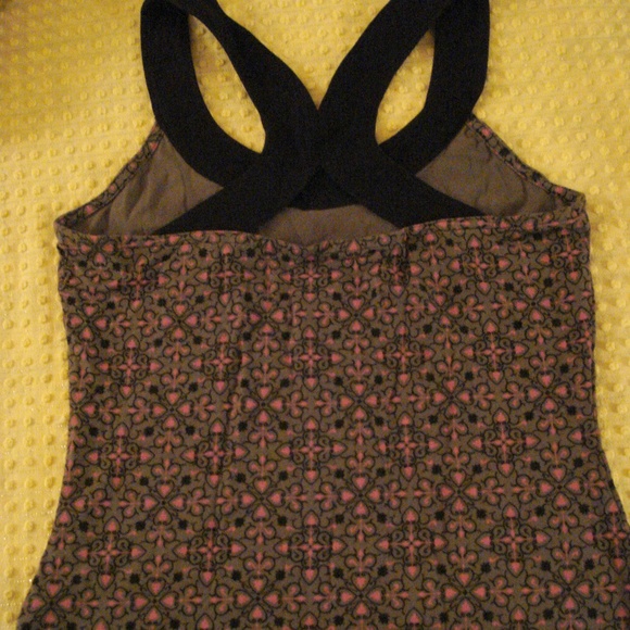 Active Tank - Picture 2 of 4